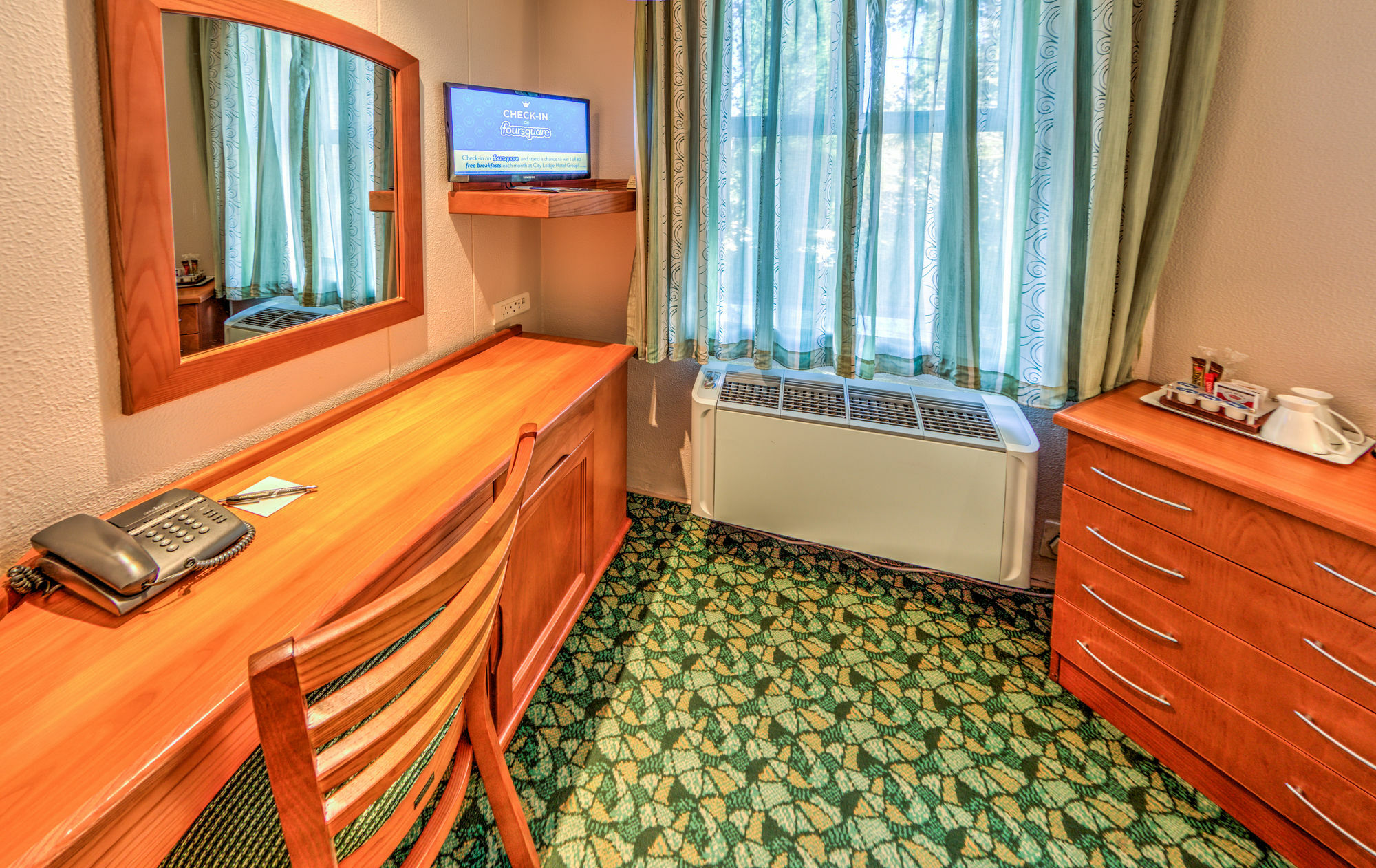קמפטון פארק Town Lodge Johannesburg Airport מראה חיצוני תמונה